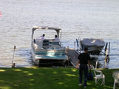 kayot pontoon boats